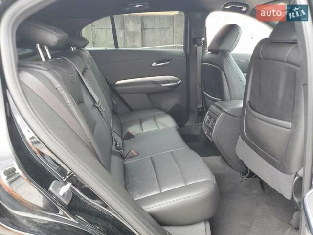 Кадиллак XT4 2021 в Львове на Automoto.ua Черный Кадиллак XT4, объемом двигателя 2 л и пробегом 49 тыс. км за 6900 $, фото 5 на Automoto.ua