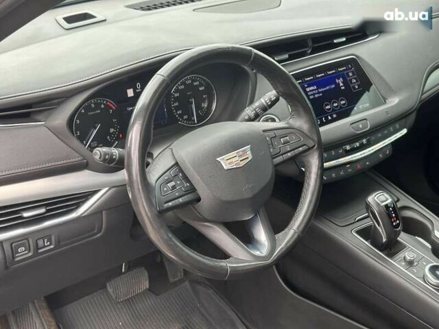Кадиллак XT4, объемом двигателя 2 л и пробегом 55 тыс. км за 21990 $, фото 17 на Automoto.ua
