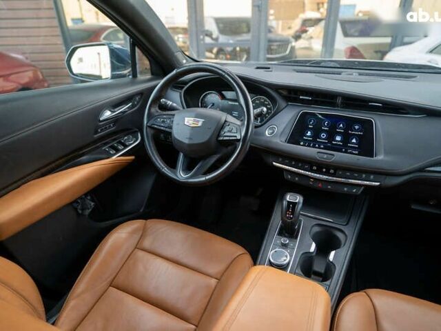 Кадиллак XT4, объемом двигателя 2 л и пробегом 88 тыс. км за 18900 $, фото 25 на Automoto.ua