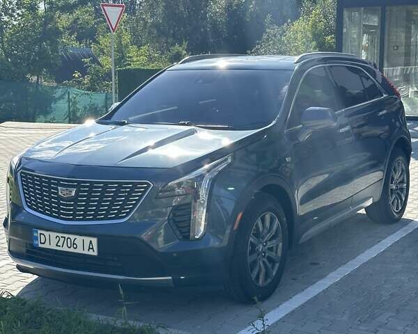 Серый Кадиллак XT4, объемом двигателя 2 л и пробегом 103 тыс. км за 18888 $, фото 5 на Automoto.ua