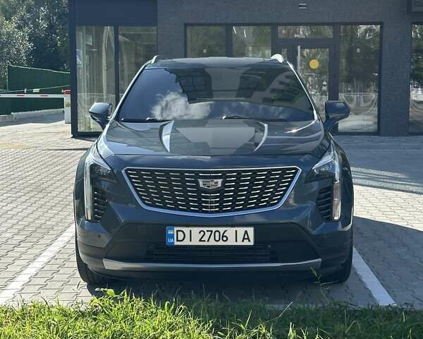 Серый Кадиллак XT4, объемом двигателя 2 л и пробегом 103 тыс. км за 18888 $, фото 6 на Automoto.ua