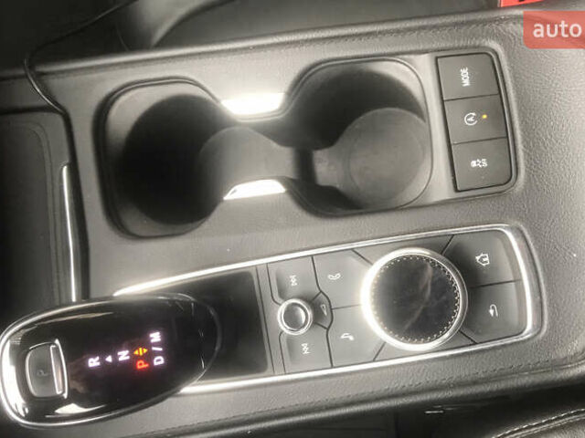 Серый Кадиллак XT4, объемом двигателя 2 л и пробегом 42 тыс. км за 23000 $, фото 6 на Automoto.ua