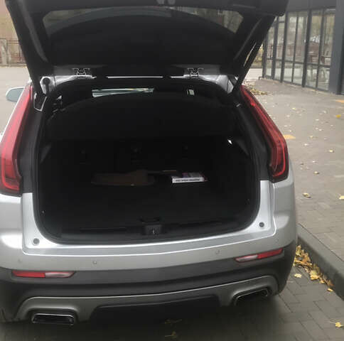 Серый Кадиллак XT4, объемом двигателя 2 л и пробегом 42 тыс. км за 23000 $, фото 7 на Automoto.ua