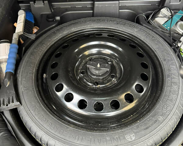 Синий Кадиллак XT4, объемом двигателя 2 л и пробегом 93 тыс. км за 20700 $, фото 16 на Automoto.ua