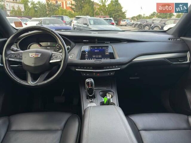 Синий Кадиллак XT4, объемом двигателя 2 л и пробегом 86 тыс. км за 23500 $, фото 15 на Automoto.ua