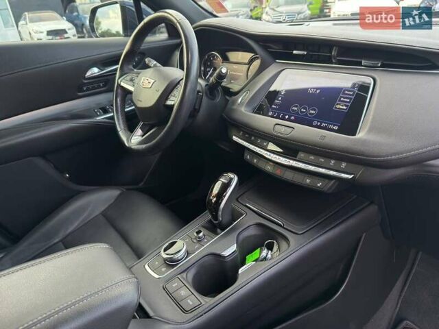 Синий Кадиллак XT4, объемом двигателя 2 л и пробегом 86 тыс. км за 23500 $, фото 25 на Automoto.ua