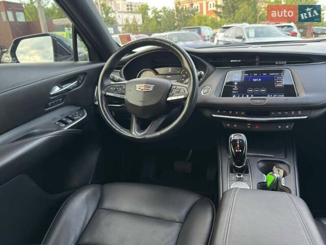 Синий Кадиллак XT4, объемом двигателя 2 л и пробегом 86 тыс. км за 23500 $, фото 12 на Automoto.ua