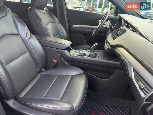 Синий Кадиллак XT4, объемом двигателя 2 л и пробегом 86 тыс. км за 23500 $, фото 24 на Automoto.ua