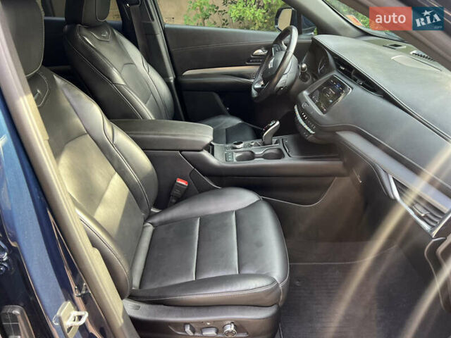 Синий Кадиллак XT4, объемом двигателя 2 л и пробегом 86 тыс. км за 22900 $, фото 12 на Automoto.ua