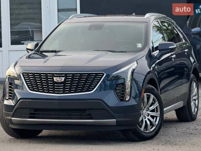 Синий Кадиллак XT4, объемом двигателя 2 л и пробегом 86 тыс. км за 23500 $, фото 1 на Automoto.ua