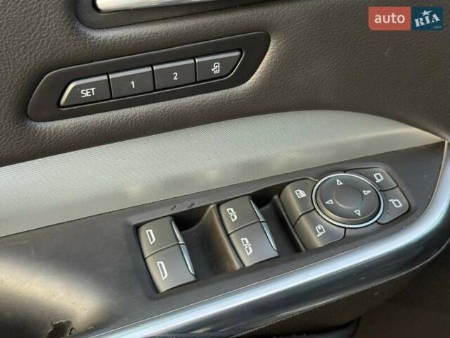 Синий Кадиллак XT4, объемом двигателя 2 л и пробегом 86 тыс. км за 23500 $, фото 36 на Automoto.ua