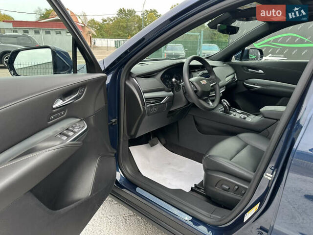 Синий Кадиллак XT4, объемом двигателя 2 л и пробегом 47 тыс. км за 26999 $, фото 17 на Automoto.ua