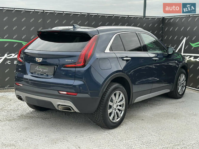 Синий Кадиллак XT4, объемом двигателя 2 л и пробегом 47 тыс. км за 26999 $, фото 1 на Automoto.ua