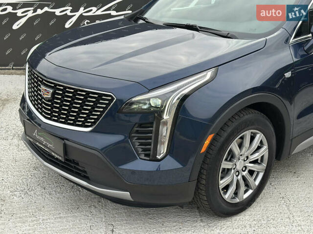 Синий Кадиллак XT4, объемом двигателя 2 л и пробегом 47 тыс. км за 26999 $, фото 4 на Automoto.ua