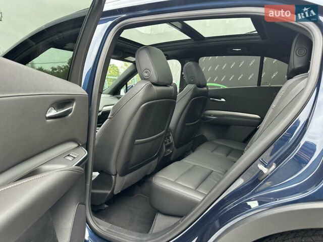 Синий Кадиллак XT4, объемом двигателя 2 л и пробегом 47 тыс. км за 26999 $, фото 29 на Automoto.ua