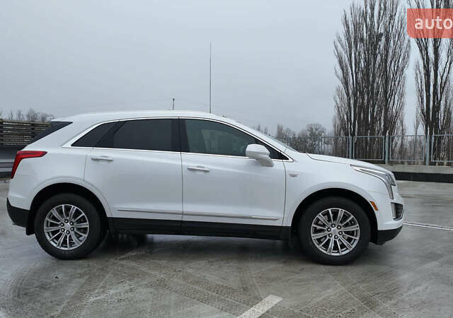 Белый Кадиллак XT5, объемом двигателя 3.65 л и пробегом 100 тыс. км за 20990 $, фото 6 на Automoto.ua