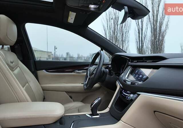 Белый Кадиллак XT5, объемом двигателя 3.65 л и пробегом 100 тыс. км за 20990 $, фото 21 на Automoto.ua