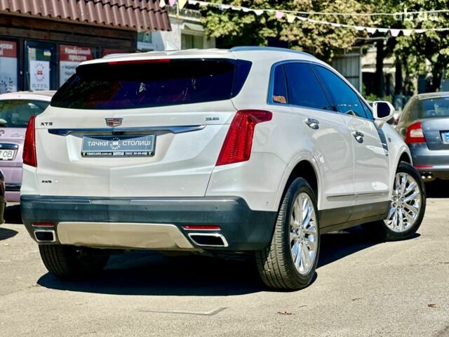 Белый Кадиллак XT5, объемом двигателя 3.6 л и пробегом 97 тыс. км за 20600 $, фото 4 на Automoto.ua