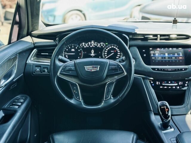 Белый Кадиллак XT5, объемом двигателя 3.6 л и пробегом 97 тыс. км за 20600 $, фото 14 на Automoto.ua