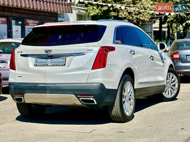 Белый Кадиллак XT5, объемом двигателя 3.64 л и пробегом 97 тыс. км за 20600 $, фото 4 на Automoto.ua