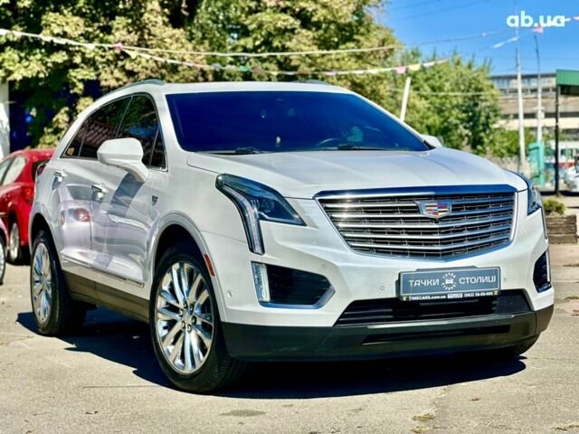 Белый Кадиллак XT5, объемом двигателя 3.6 л и пробегом 97 тыс. км за 20600 $, фото 2 на Automoto.ua