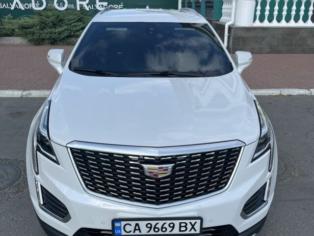 Білий Каділак XT5, об'ємом двигуна 2 л та пробігом 89 тис. км за 24500 $, фото 3 на Automoto.ua