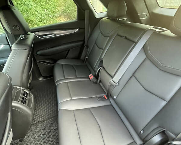 Белый Кадиллак XT5, объемом двигателя 2 л и пробегом 89 тыс. км за 24500 $, фото 11 на Automoto.ua