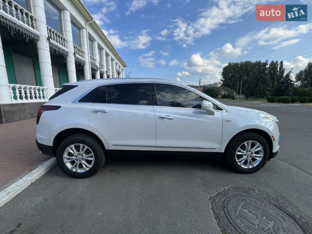 Белый Кадиллак XT5, объемом двигателя 2 л и пробегом 89 тыс. км за 24500 $, фото 7 на Automoto.ua