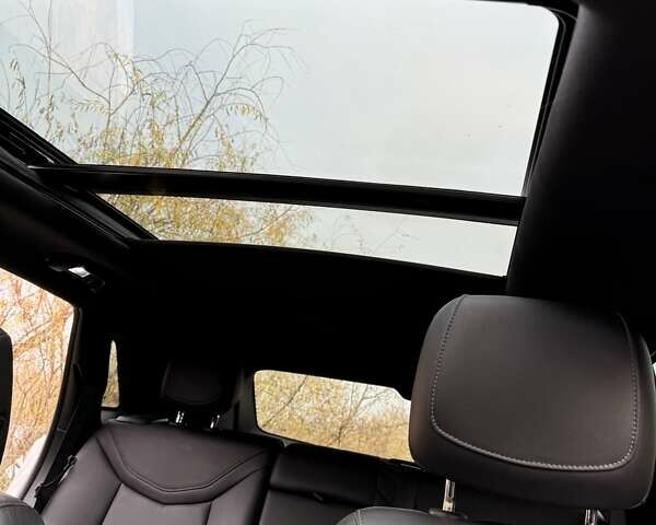 Белый Кадиллак XT5, объемом двигателя 3.56 л и пробегом 42 тыс. км за 29500 $, фото 5 на Automoto.ua