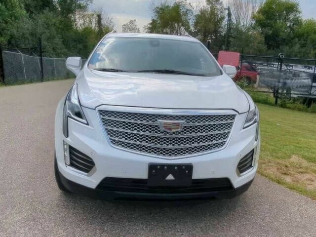 Білий Каділак XT5, об'ємом двигуна 2 л та пробігом 50 тис. км за 6200 $, фото 1 на Automoto.ua