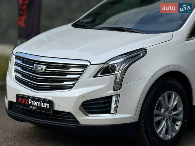 Белый Кадиллак XT5, объемом двигателя 3.6 л и пробегом 25 тыс. км за 23500 $, фото 9 на Automoto.ua
