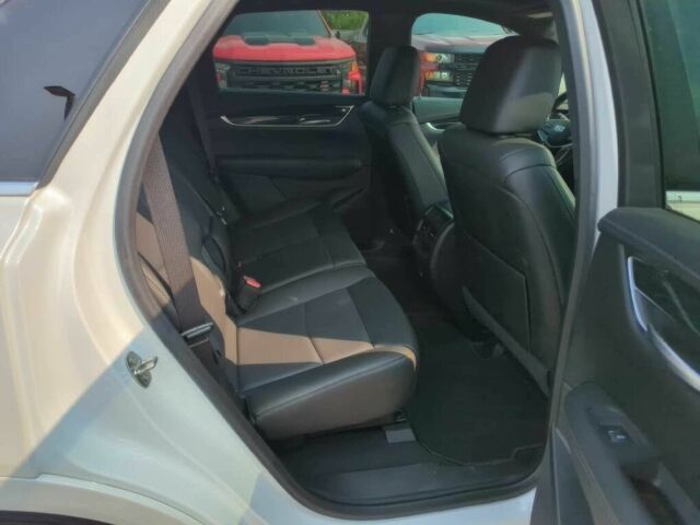 Белый Кадиллак XT5, объемом двигателя 3.6 л и пробегом 28 тыс. км за 7100 $, фото 12 на Automoto.ua