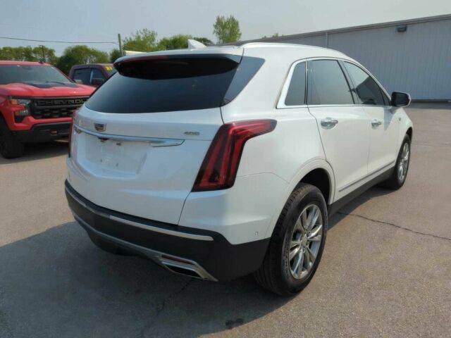 Белый Кадиллак XT5, объемом двигателя 3.6 л и пробегом 28 тыс. км за 7100 $, фото 5 на Automoto.ua