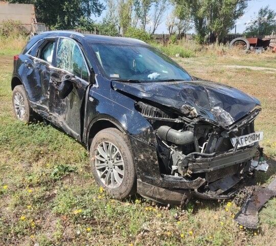 Черный Кадиллак XT5, объемом двигателя 3.6 л и пробегом 85 тыс. км за 18000 $, фото 1 на Automoto.ua