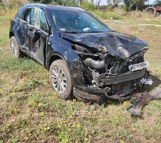 Черный Кадиллак XT5, объемом двигателя 3.6 л и пробегом 85 тыс. км за 18000 $, фото 4 на Automoto.ua