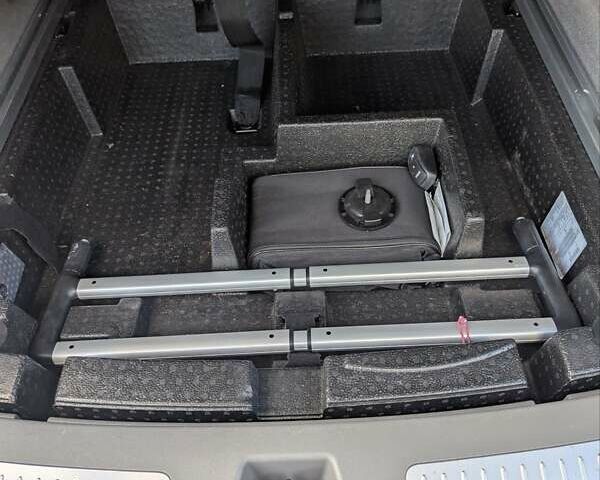 Черный Кадиллак XT5, объемом двигателя 3.6 л и пробегом 118 тыс. км за 17200 $, фото 10 на Automoto.ua