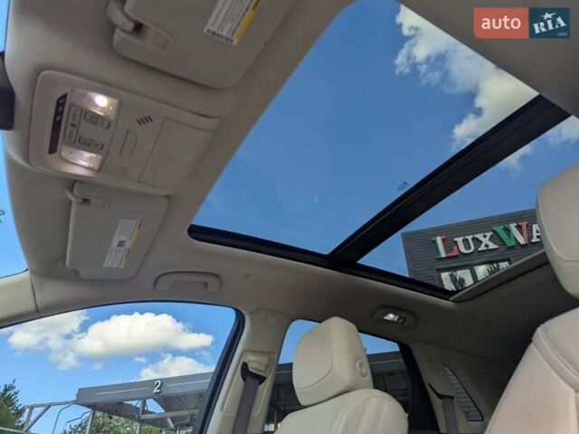 Черный Кадиллак XT5, объемом двигателя 3.65 л и пробегом 118 тыс. км за 17500 $, фото 15 на Automoto.ua