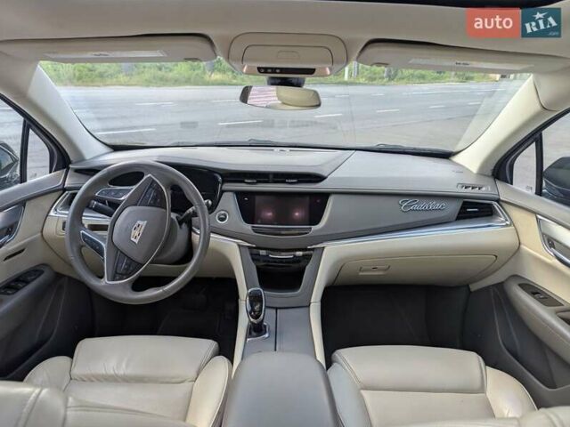 Черный Кадиллак XT5, объемом двигателя 3.6 л и пробегом 118 тыс. км за 17200 $, фото 14 на Automoto.ua