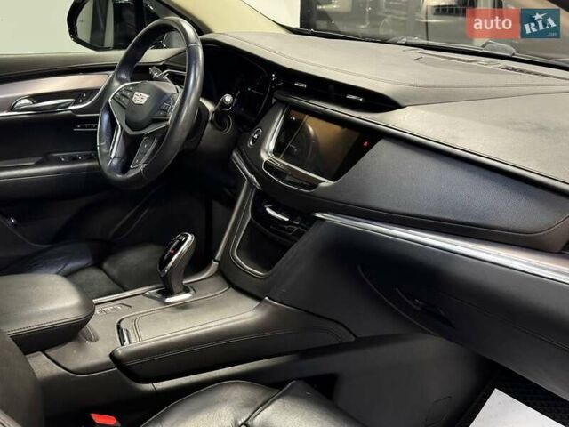 Чорний Каділак XT5, об'ємом двигуна 3.65 л та пробігом 78 тис. км за 23500 $, фото 34 на Automoto.ua