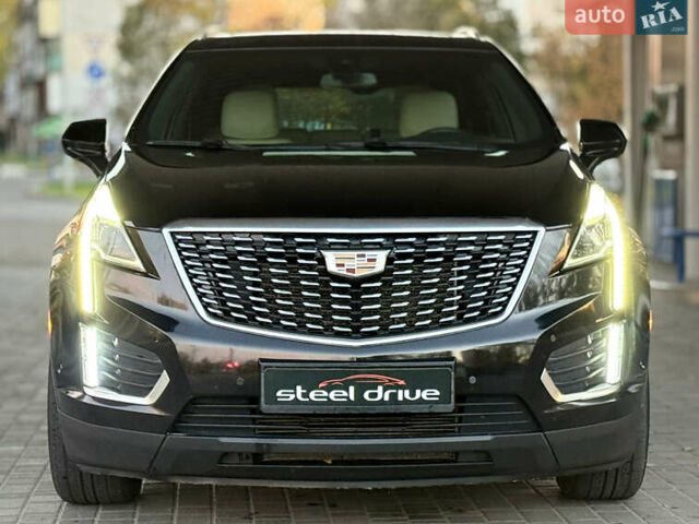 Чорний Каділак XT5, об'ємом двигуна 3.65 л та пробігом 175 тис. км за 21999 $, фото 1 на Automoto.ua