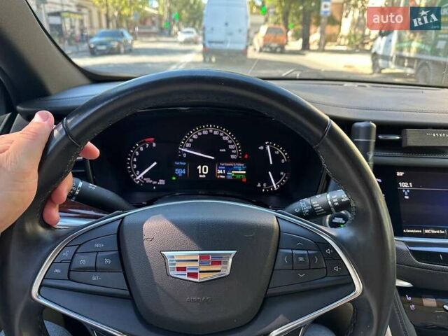 Черный Кадиллак XT5, объемом двигателя 3.65 л и пробегом 175 тыс. км за 22200 $, фото 19 на Automoto.ua