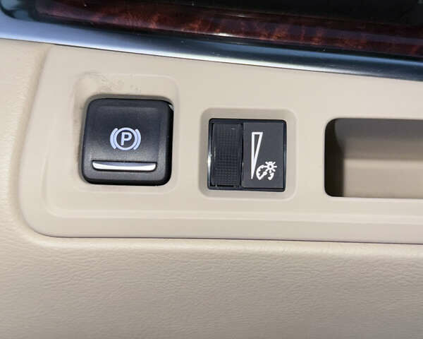 Чорний Каділак XT5, об'ємом двигуна 3.65 л та пробігом 175 тис. км за 21999 $, фото 14 на Automoto.ua