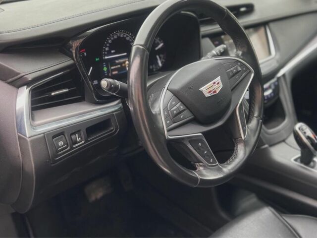 Чорний Каділак XT5, об'ємом двигуна 3.6 л та пробігом 120 тис. км за 18500 $, фото 11 на Automoto.ua