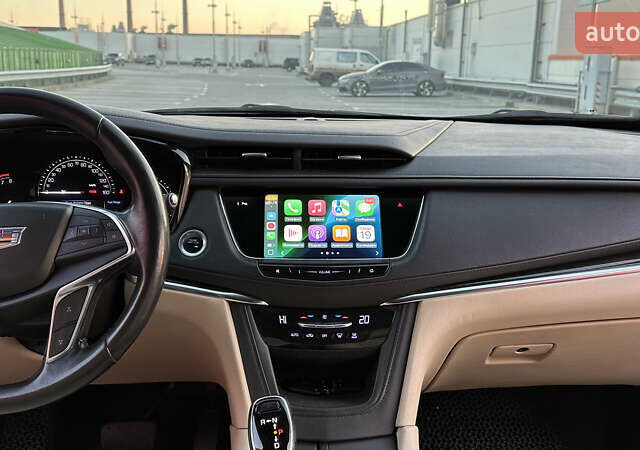 Чорний Каділак XT5, об'ємом двигуна 3.65 л та пробігом 69 тис. км за 20500 $, фото 17 на Automoto.ua