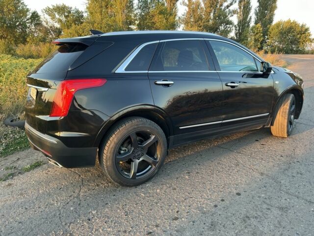 Чорний Каділак XT5, об'ємом двигуна 3.6 л та пробігом 120 тис. км за 18500 $, фото 3 на Automoto.ua