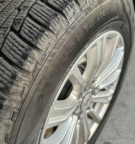 Чорний Каділак XT5, об'ємом двигуна 3.65 л та пробігом 69 тис. км за 20500 $, фото 10 на Automoto.ua