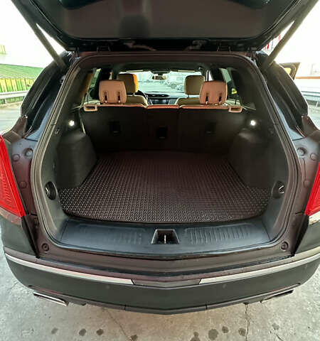 Чорний Каділак XT5, об'ємом двигуна 3.65 л та пробігом 69 тис. км за 20500 $, фото 15 на Automoto.ua