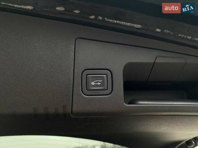 Чорний Каділак XT5, об'ємом двигуна 3.65 л та пробігом 33 тис. км за 29900 $, фото 27 на Automoto.ua