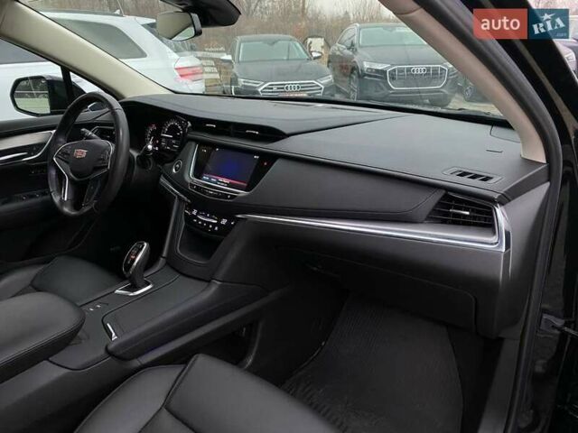 Чорний Каділак XT5, об'ємом двигуна 3.65 л та пробігом 33 тис. км за 29900 $, фото 8 на Automoto.ua