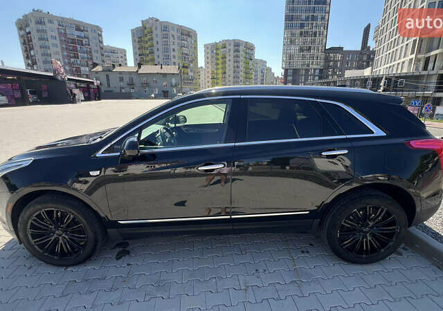 Чорний Каділак XT5, об'ємом двигуна 3.6 л та пробігом 55 тис. км за 25500 $, фото 12 на Automoto.ua
